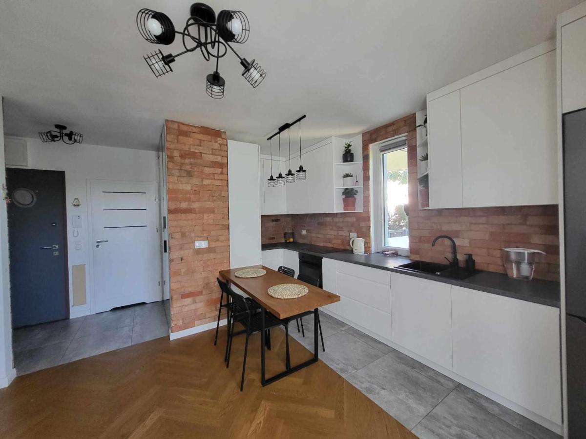 Friendly Apartment Blisko Progresji Varşovia Exterior foto
