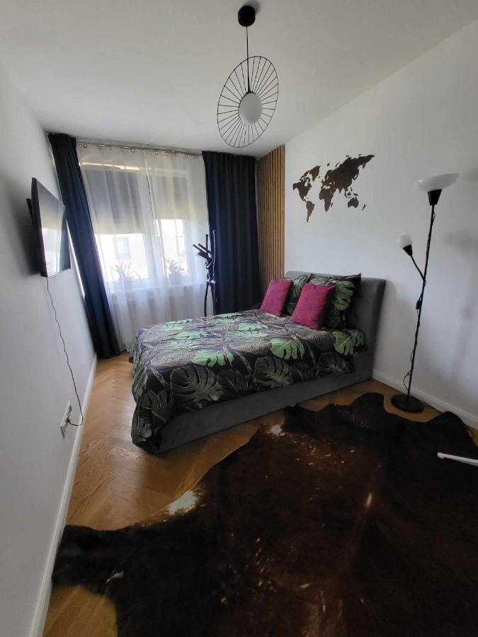 Friendly Apartment Blisko Progresji Varşovia Exterior foto
