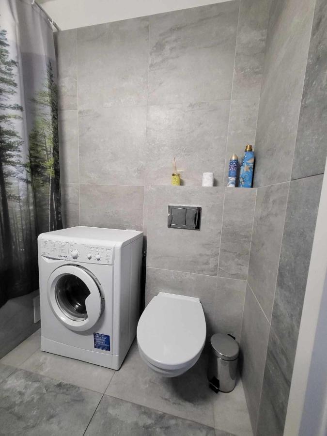 Friendly Apartment Blisko Progresji Varşovia Exterior foto